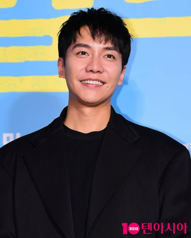 Lee Seung-gi Makes a Triumphant Return to Music as He Shines in the Premiere of New Variety Show Synchro U