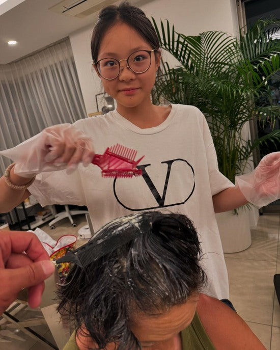 Choo Sarang Charms Fans with Heartwarming Photo of Coloring Her Grandmother's Hair