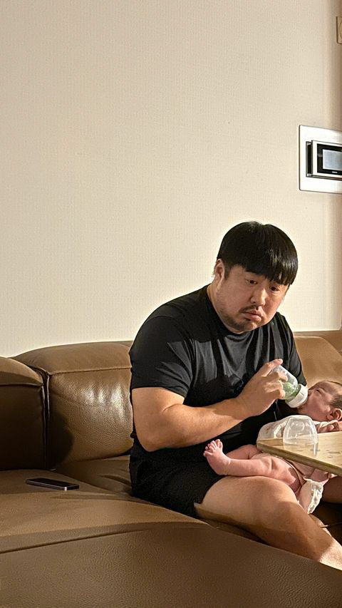 Comedian Kang Jae-jun Shares the Patience and Joys of Exhausting Overnight Parenting While Caring for His Newborn Son