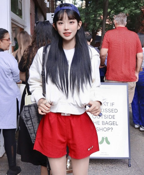 Model Choi Jun-hee Captivates Fans with Charming NYC Photos Amid Influencer Career Transition