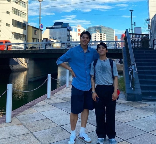 Fencing Star Oh Sang-wook and Short Track Athlete Kwak Yoon-ki Spark Dating Rumors with Adorable Social Media Updates