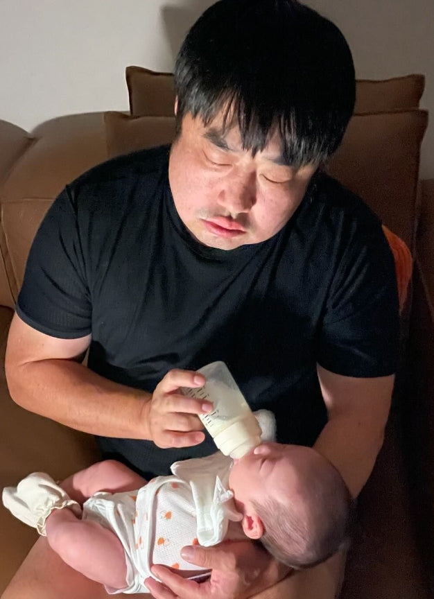 Kang Jae-jun Celebrates His First Chuseok as a New Dad While Struggling with Early Morning Feedings