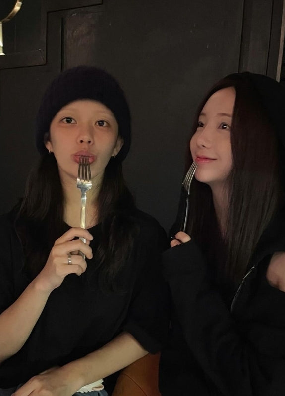 Jeong Ji-so Shares Stunning Transformation and Close Bond with Lovelyz's Kei on Social Media