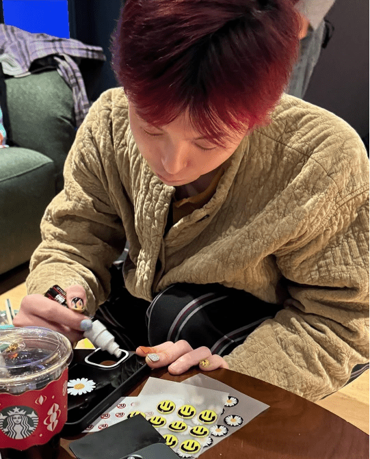 G-Dragon's Nail Art: Stealing Hearts Again! - OUR K-POP